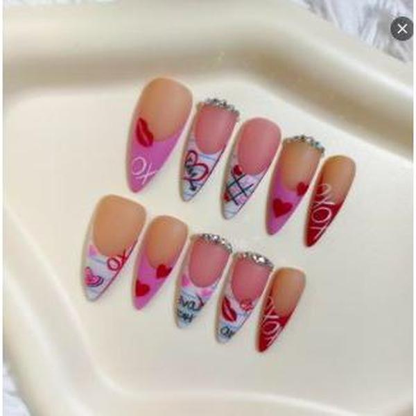 Handmade Press On Nails, Cute and Reusable Summer Accessory for Easy Nail Art, Stays Secure Through Sunscreen, Different Lengths, Elegant, Apply Fast, Secure Hold